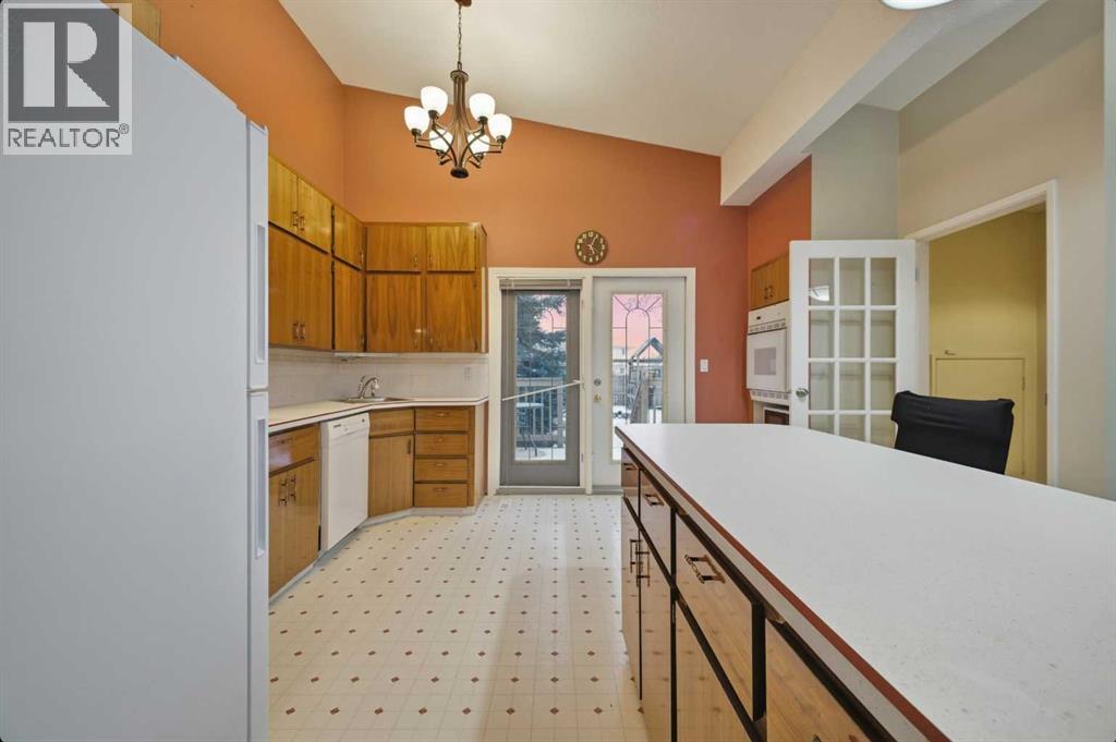 6121 Hamilton Drive, Red Deer