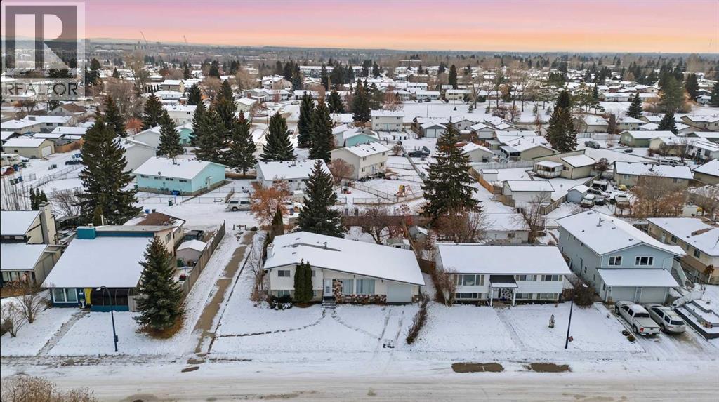 6121 Hamilton Drive, Red Deer