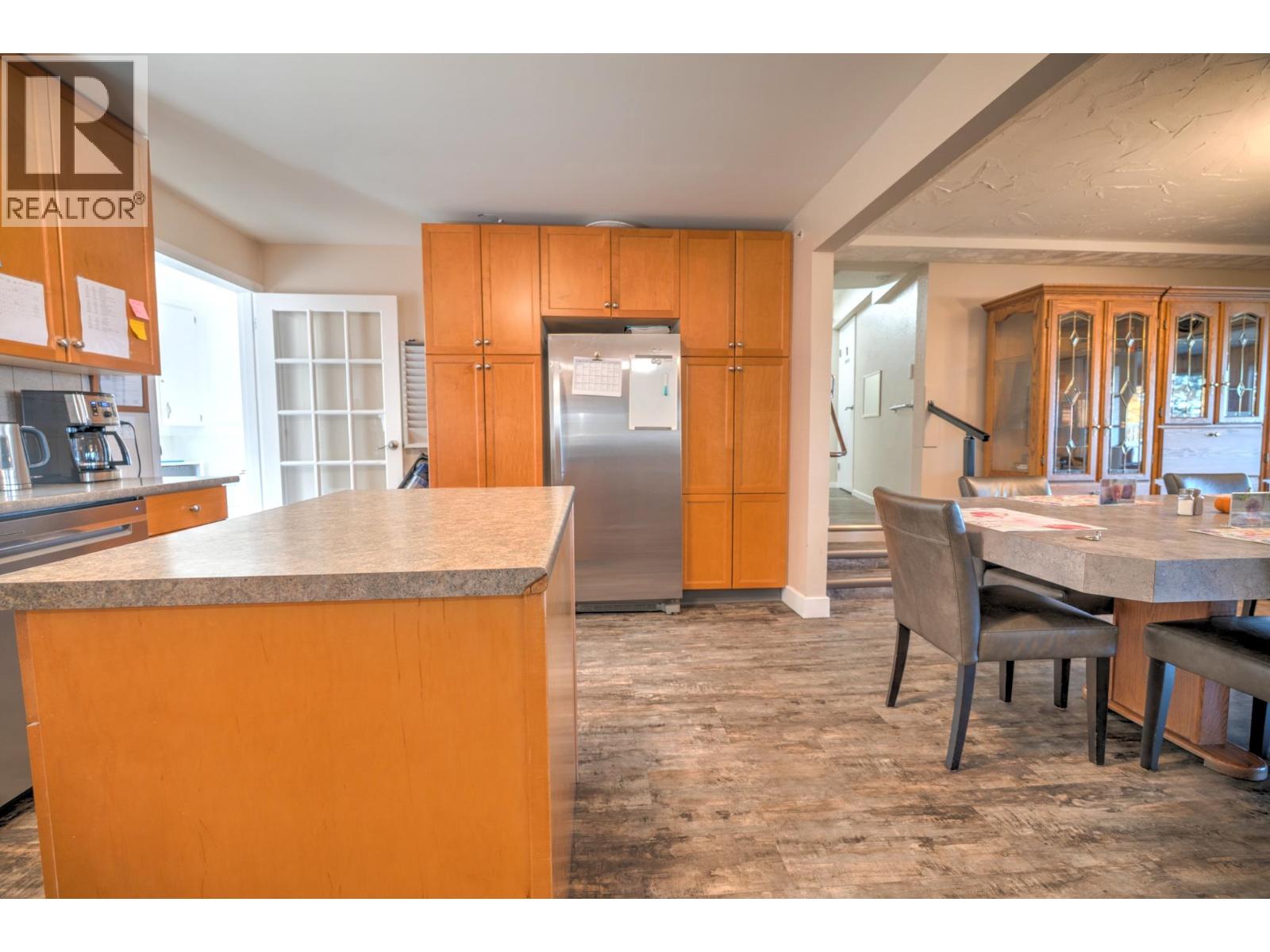 6373 HILLCREST PLACE, Prince George