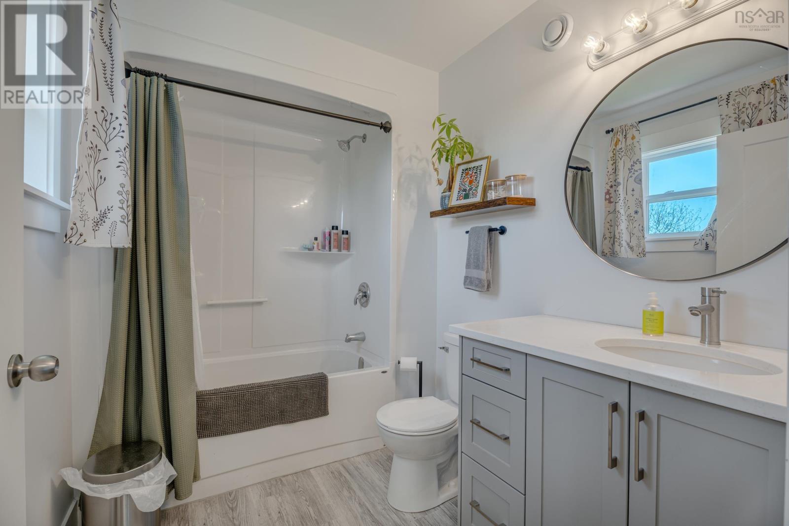 Property 18 of 27 of 29 Club Road