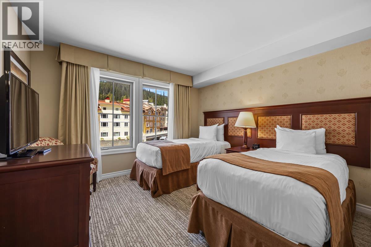 #1406C 3250 VILLAGE WAY - 13