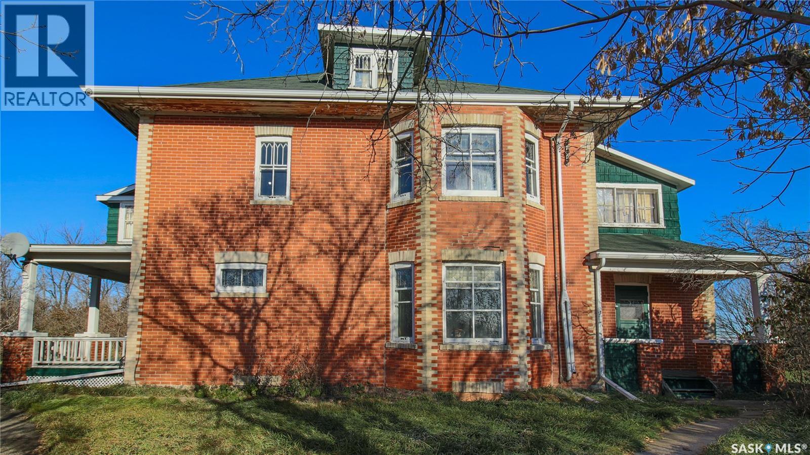 "Hamilton House Acreage"12.56 acres "more or less" - Photo 3 of 38, Last Mountain Valley RM No. 250, Saskatchewan