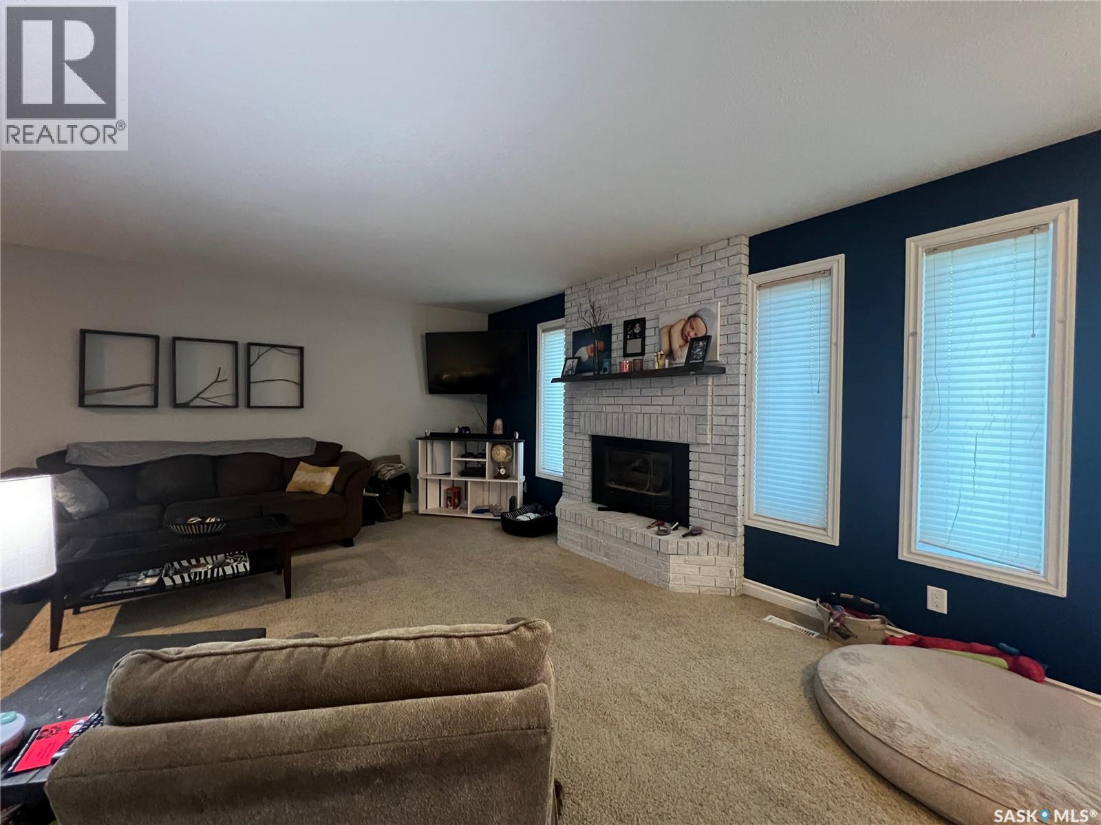 235 George CRESCENT - 10