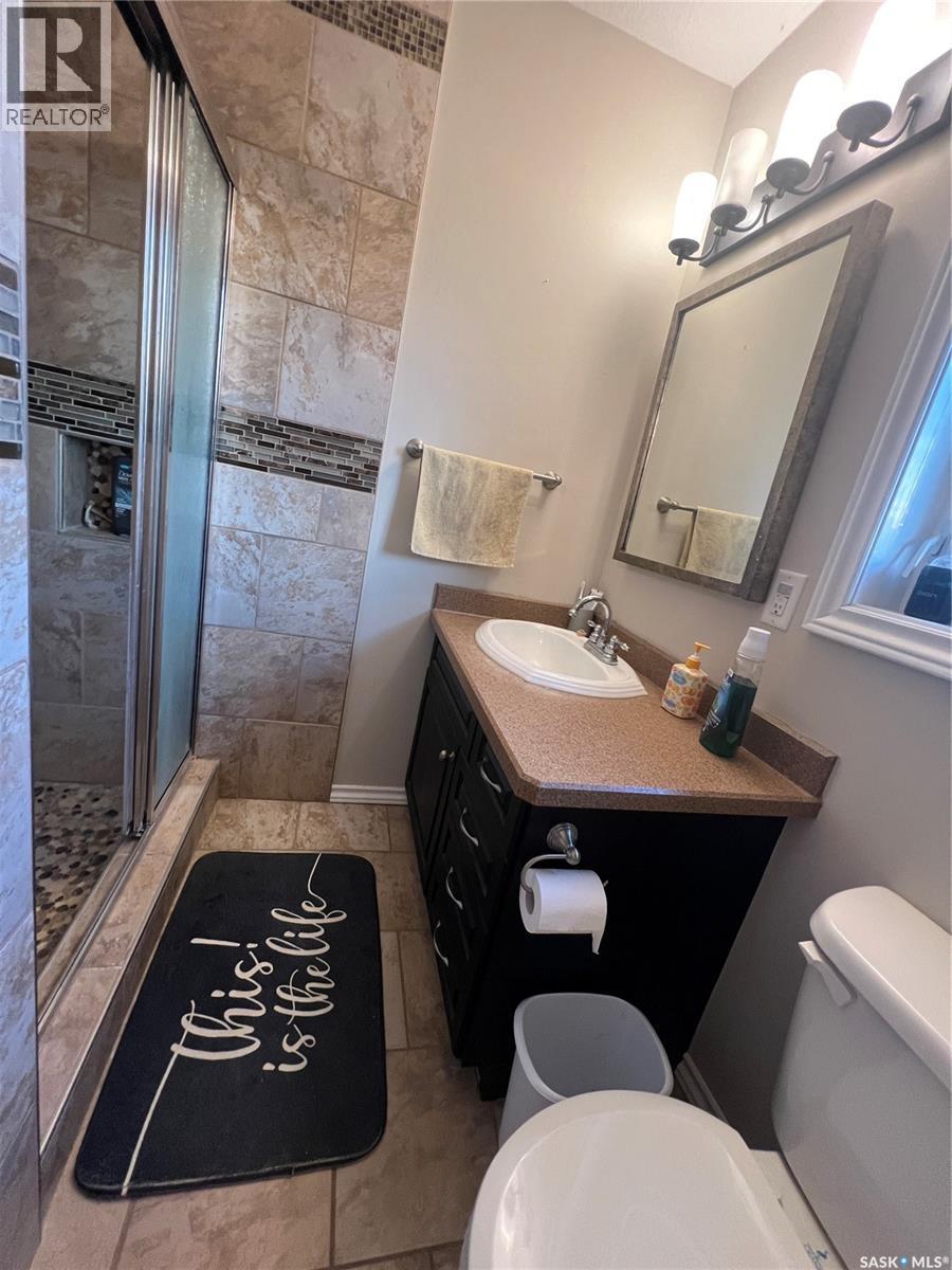 235 George CRESCENT - 16