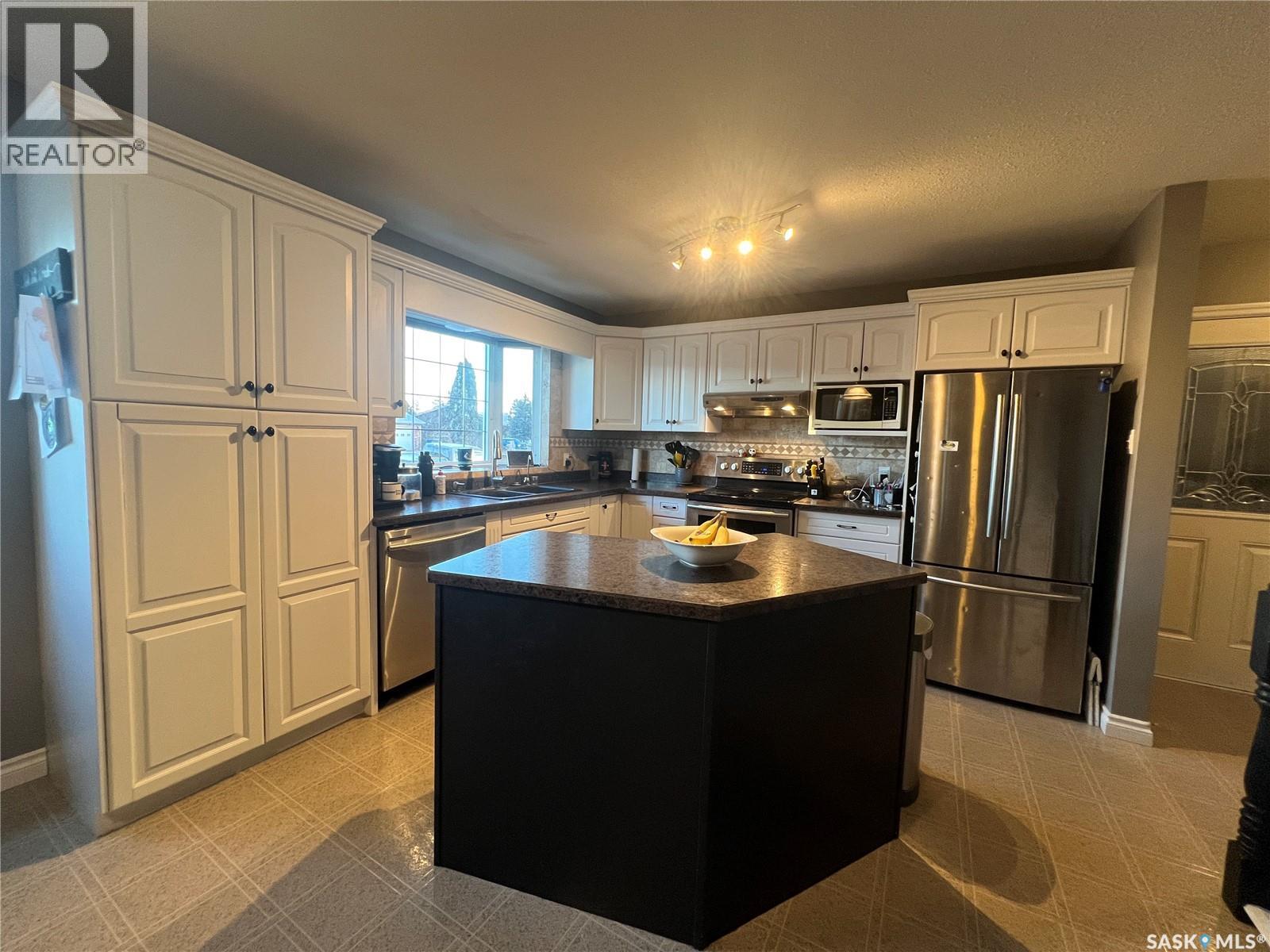 235 George CRESCENT - 4
