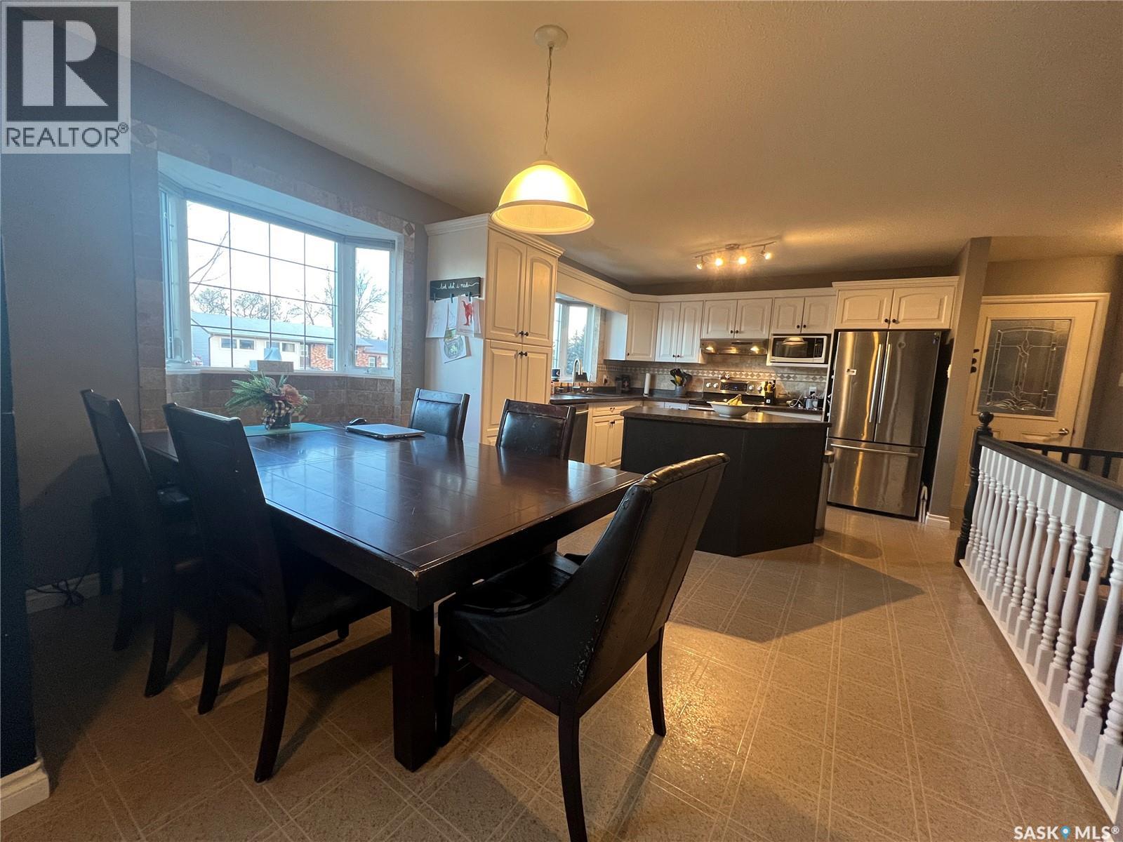 235 George CRESCENT - 9