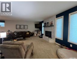 Kitchen - 235 George Crescent, Esterhazy, SK S0A0X0 Photo 11