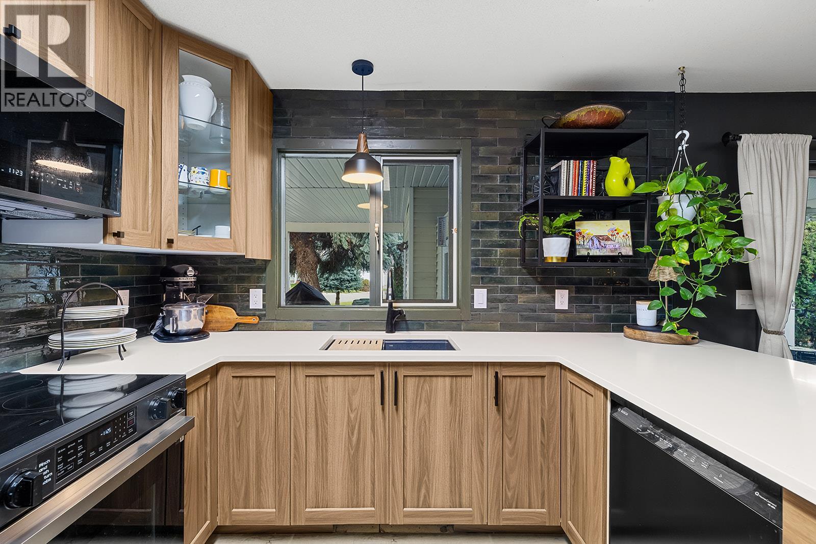 166 1255 Raymer Avenue, Kelowna