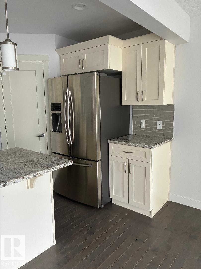 2433 GLENRIDDING BV SW, Edmonton