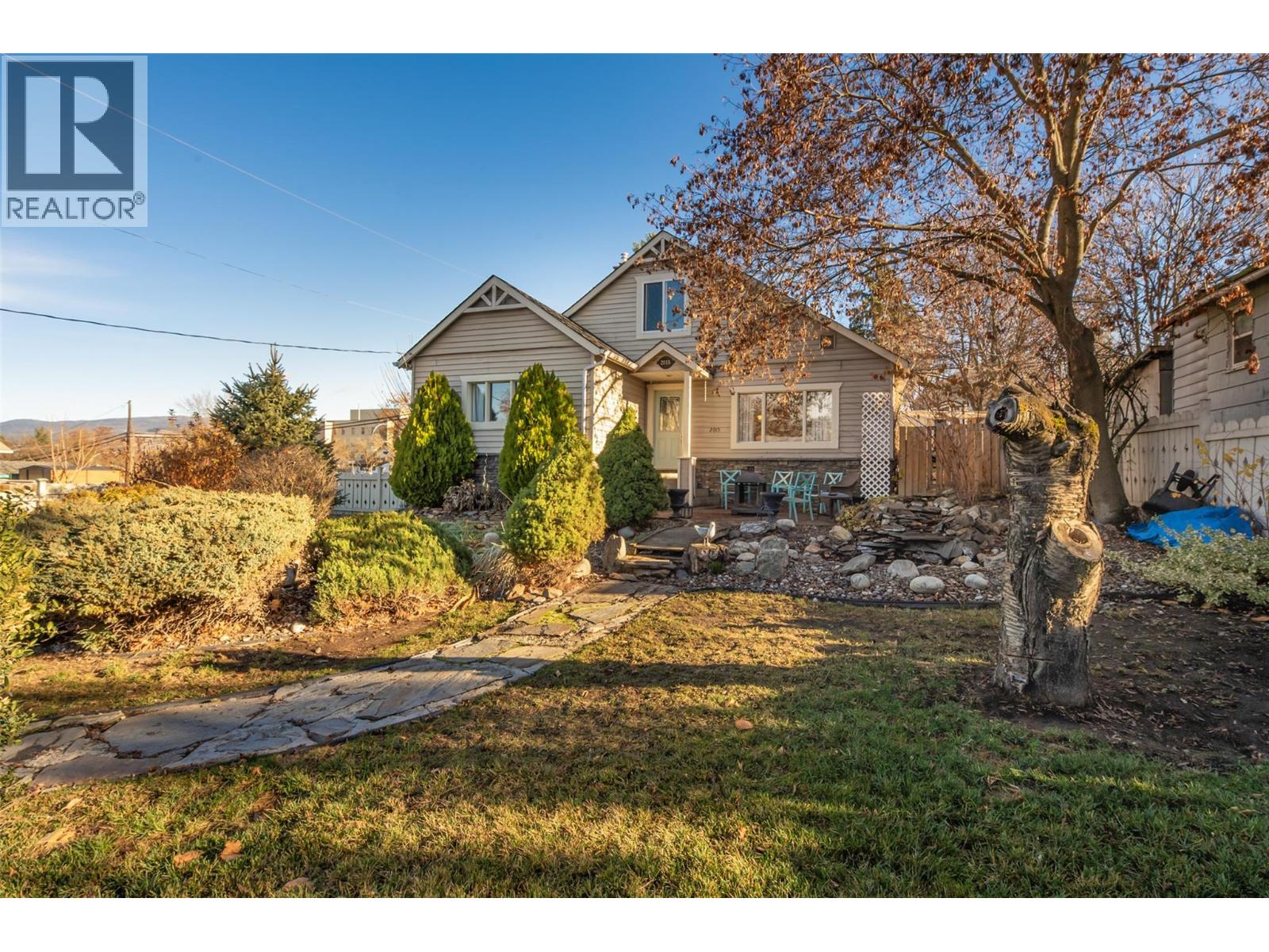 2015 33rd Street, Vernon