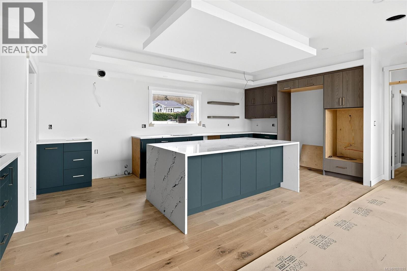  654 SENTINEL Drive, Mill Bay