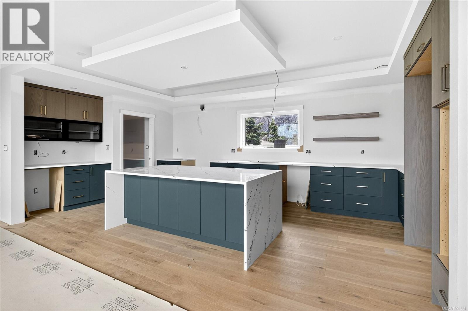  654 SENTINEL Drive, Mill Bay