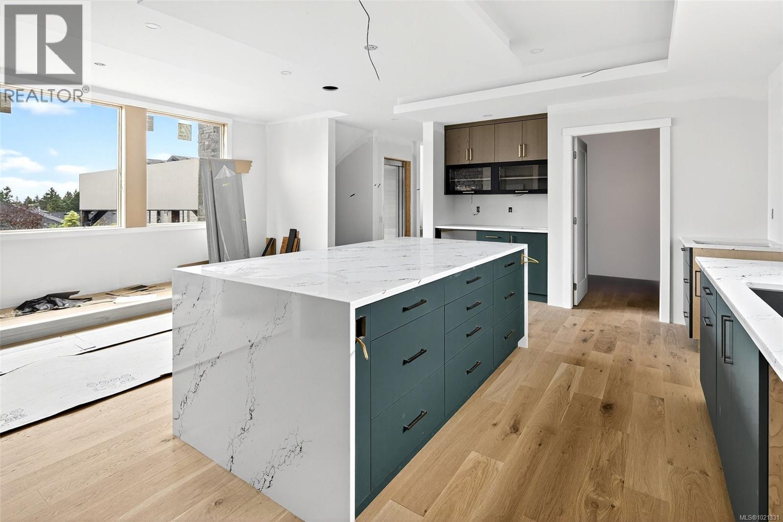  654 SENTINEL Drive, Mill Bay