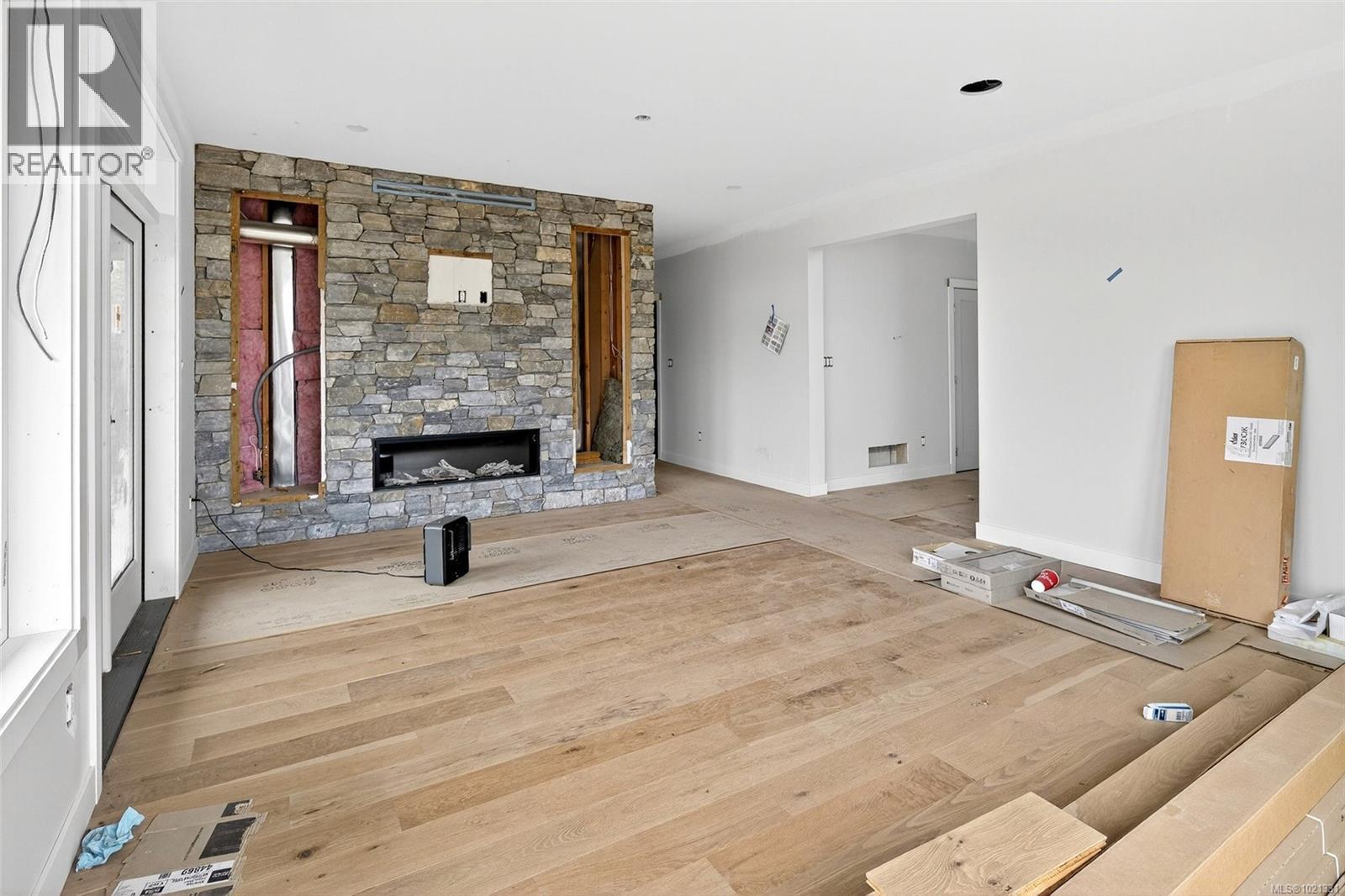  654 SENTINEL Drive, Mill Bay