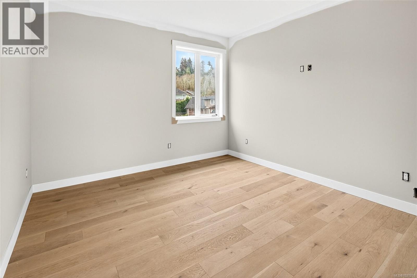  654 SENTINEL Drive, Mill Bay