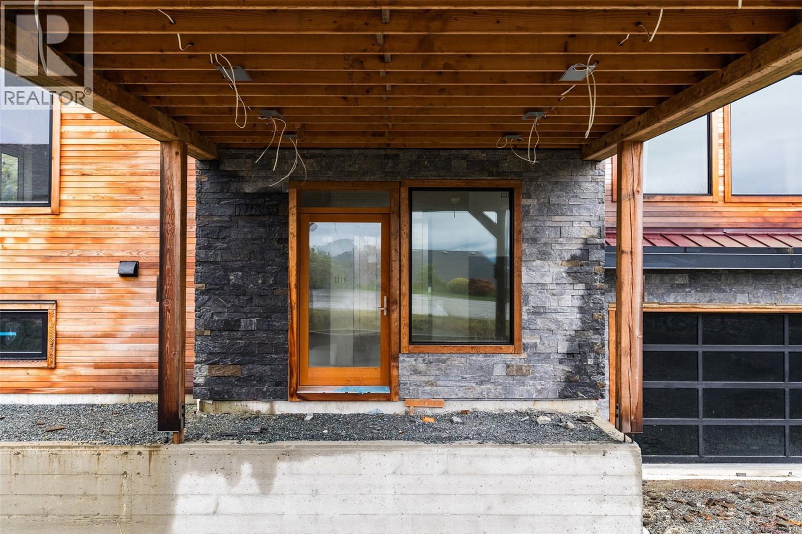  654 SENTINEL Drive, Mill Bay