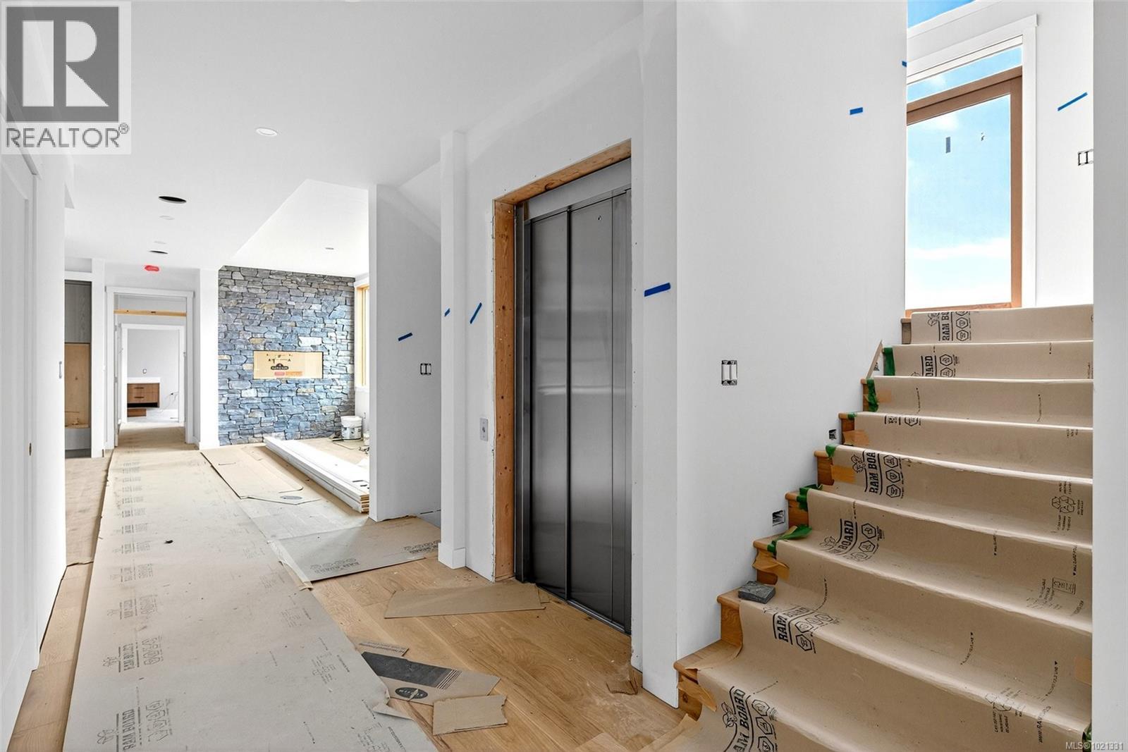  654 SENTINEL Drive, Mill Bay