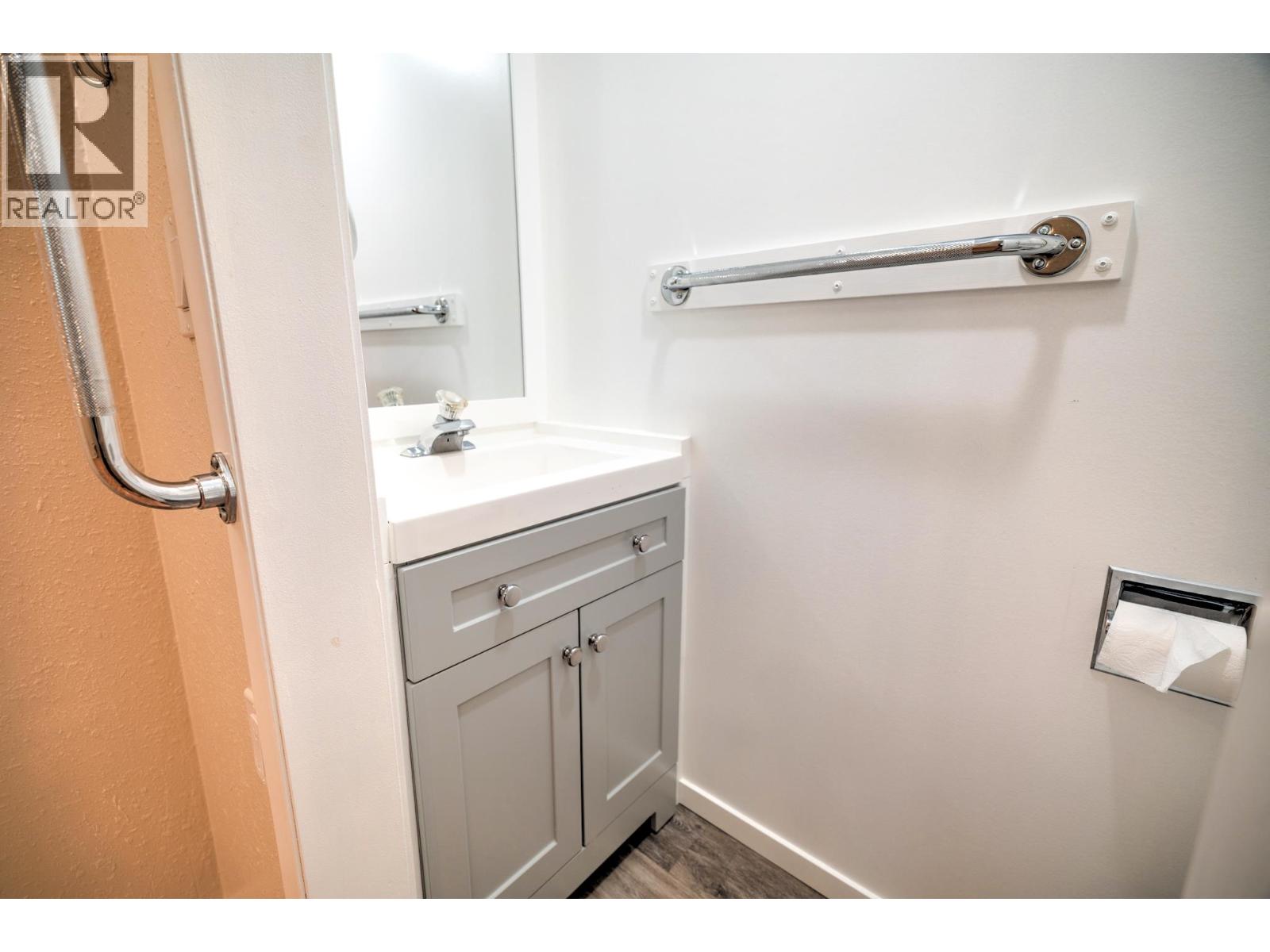 6373 HILLCREST PLACE - 19