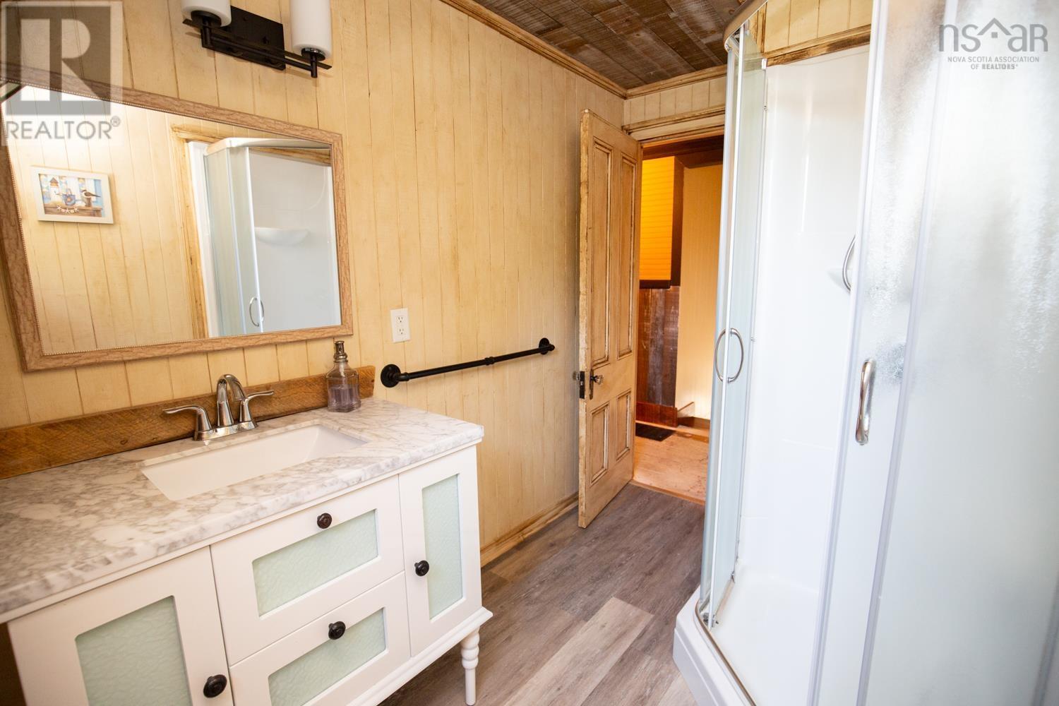 Property 31 of 49 of 121 SMITH Avenue