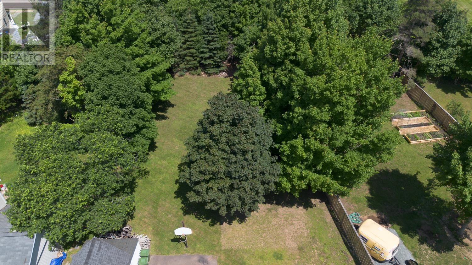 121 SMITH AVENUE - 42