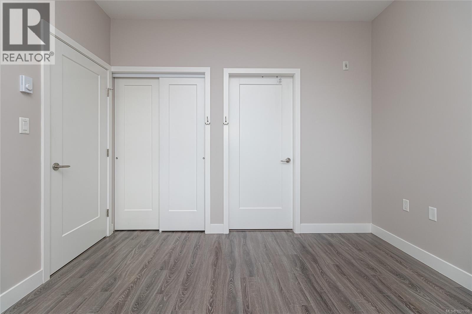 504 1020 Inverness Road, Saanich