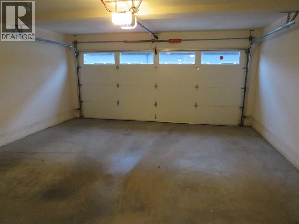 Single Family House for Sale in  Evansridge Park NW Evanston Calgary 