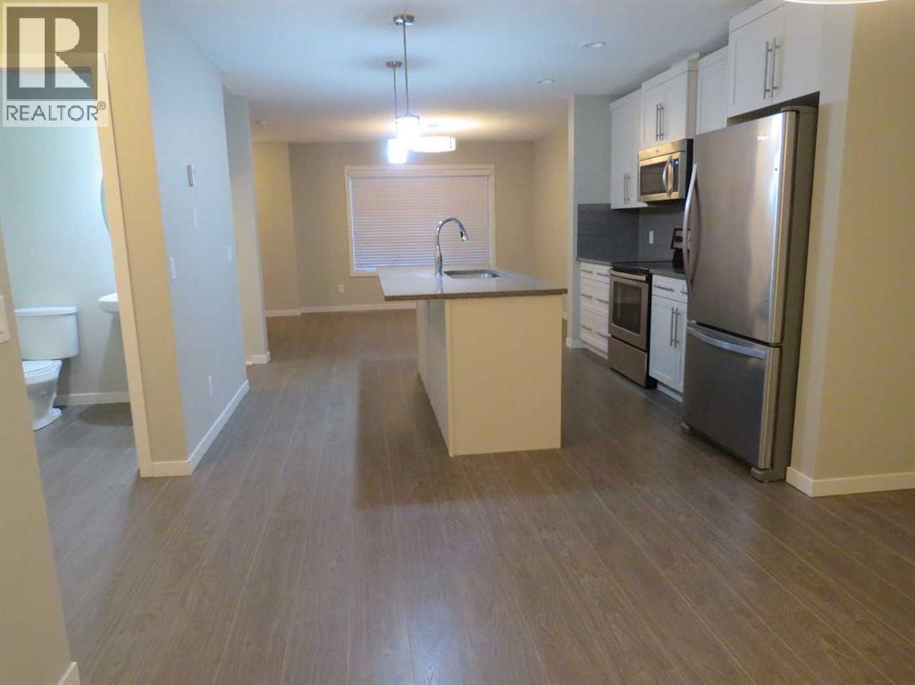 Single Family House for Sale in  Evansridge Park NW Evanston Calgary 