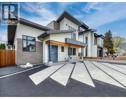  700 CHURCHILL Avenue, Penticton