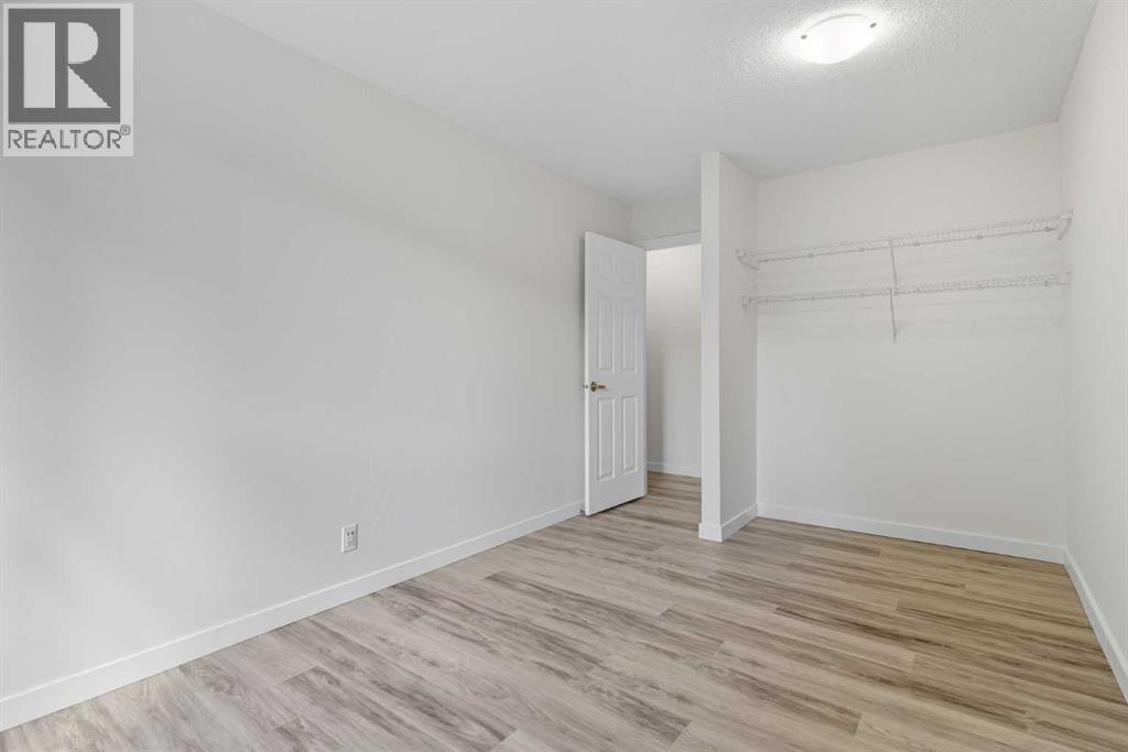 Single Family House for Sale in A  Dalton Drive NW Dalhousie Calgary 