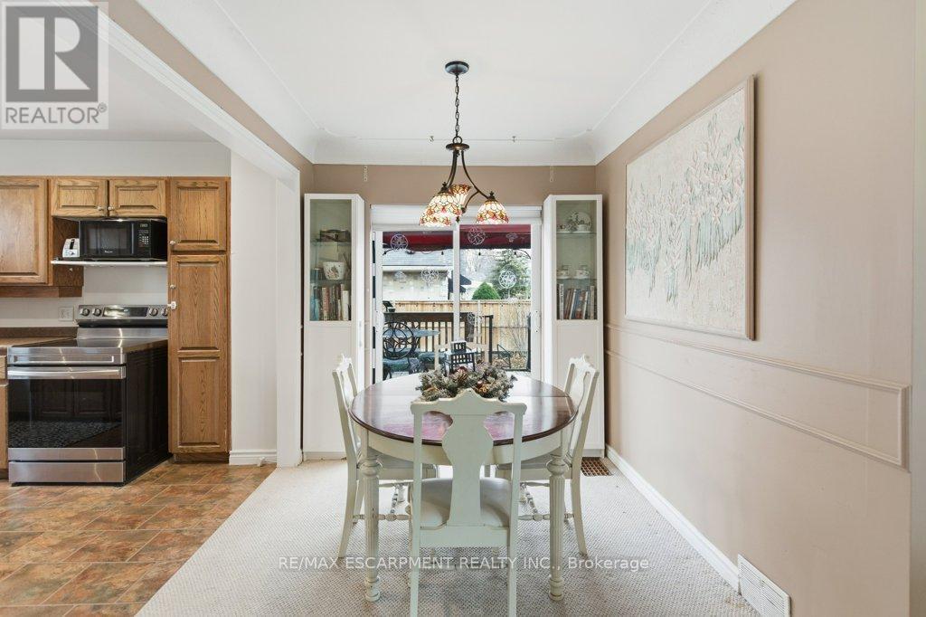 Single Family House for Sale in  SYLVIA CRESCENT Hamilton (Rosedale) 