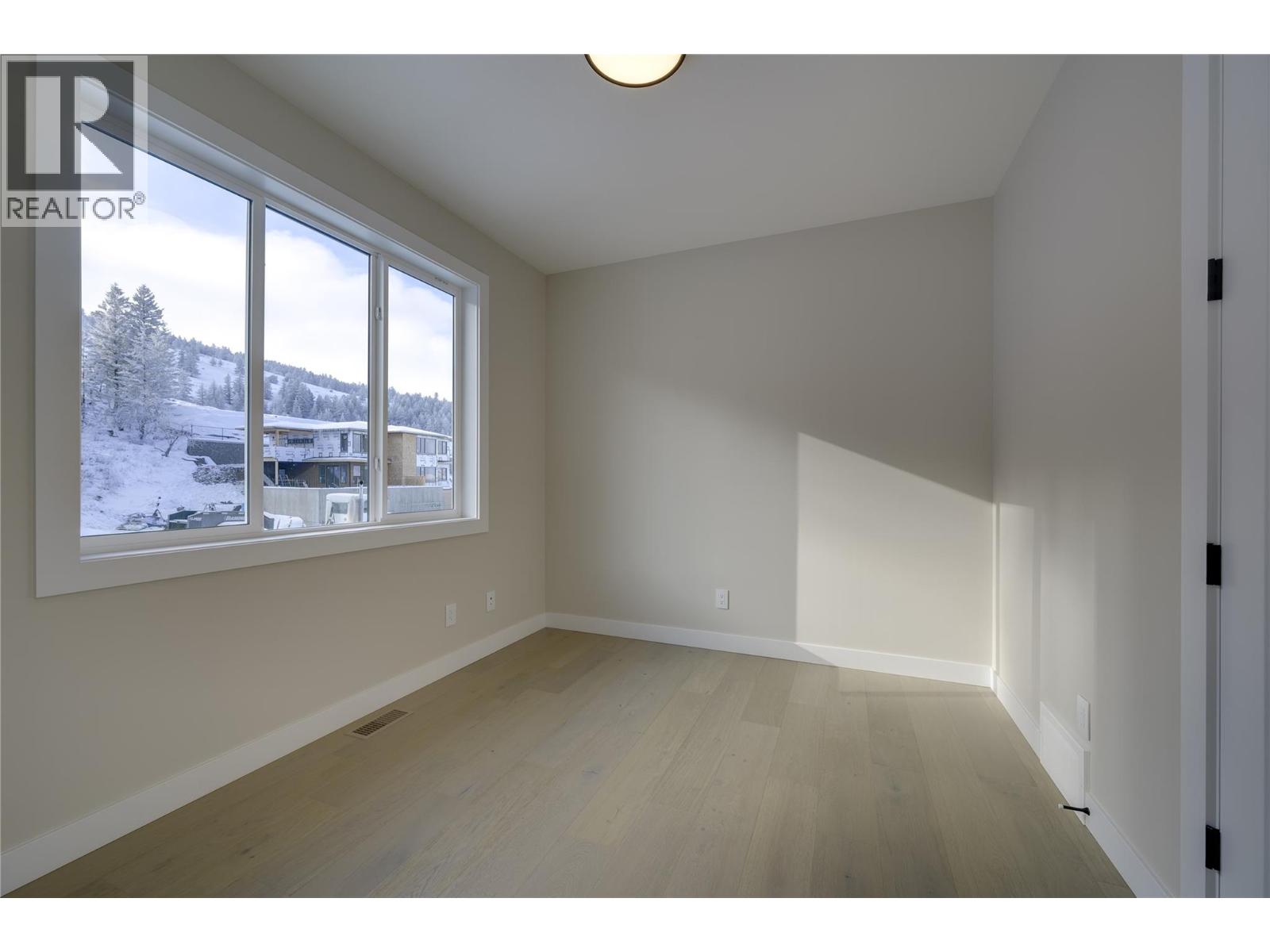 2138 LINFIELD Drive, Kamloops