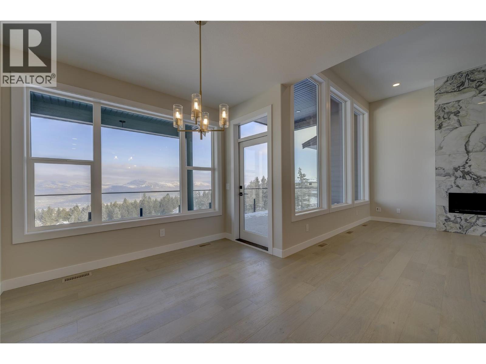 2138 LINFIELD Drive, Kamloops