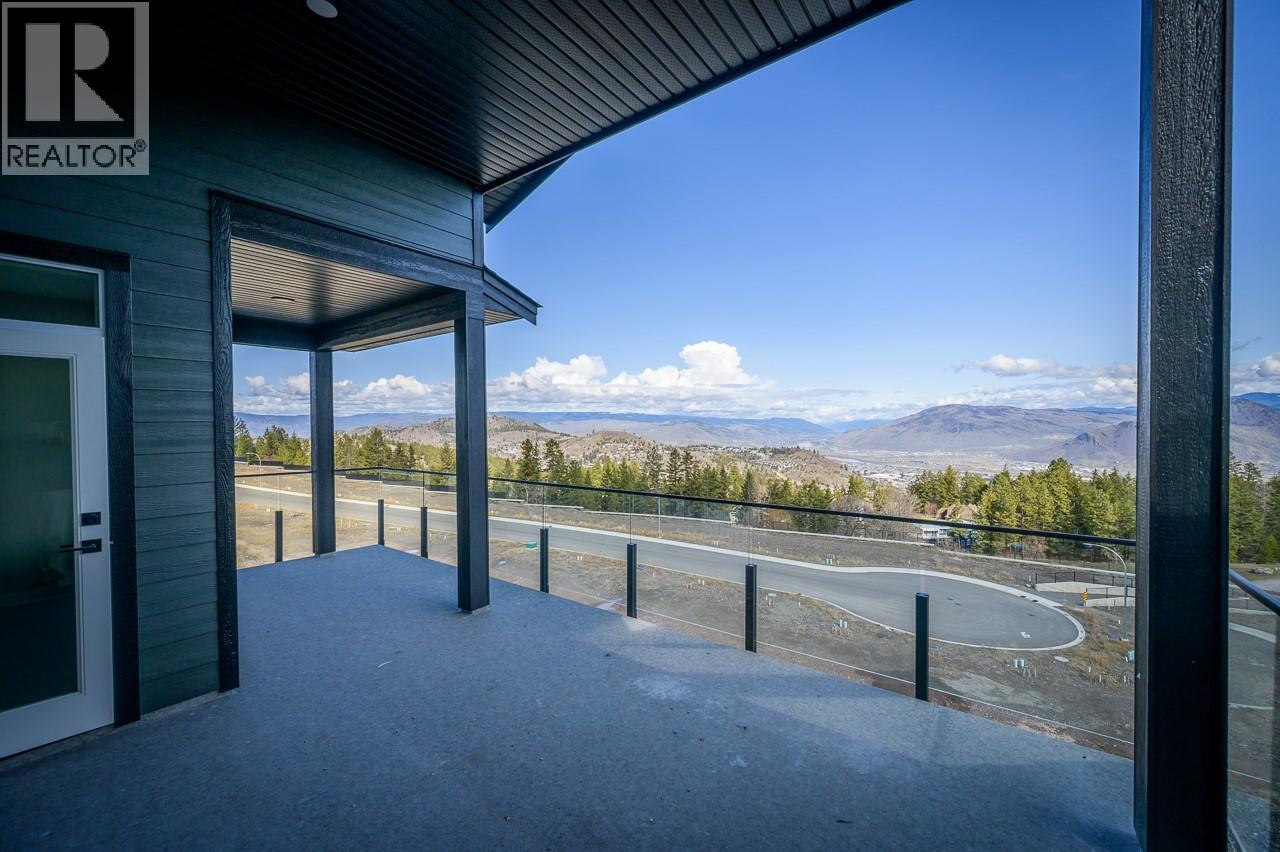 2138 LINFIELD Drive, Kamloops