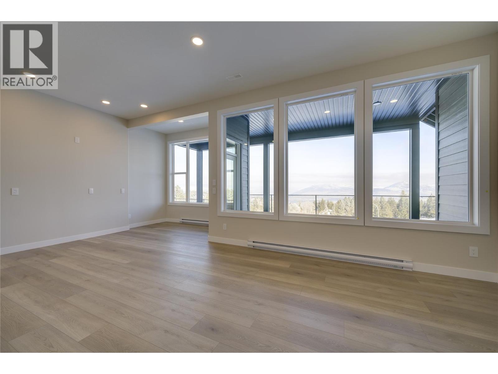 2138 LINFIELD Drive, Kamloops