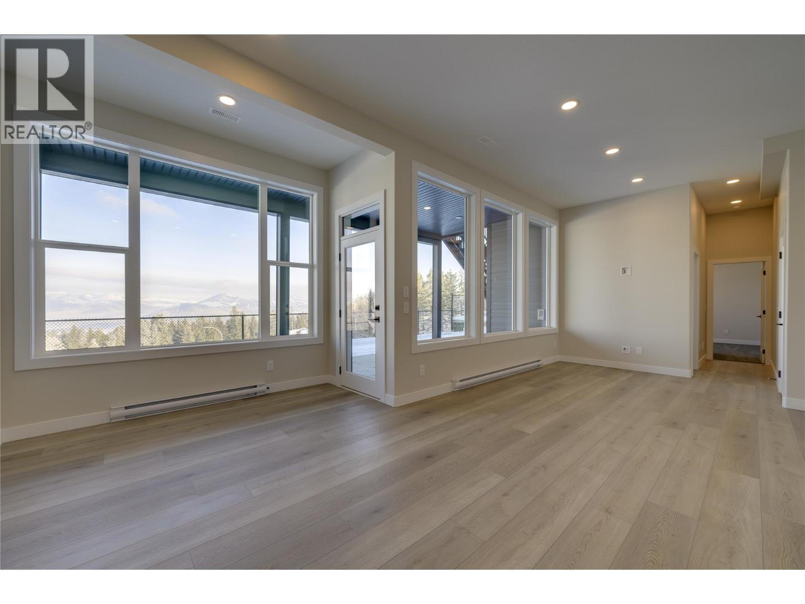 2138 LINFIELD Drive, Kamloops