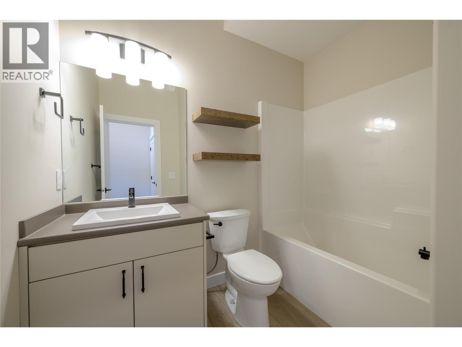 2138 LINFIELD Drive, Kamloops