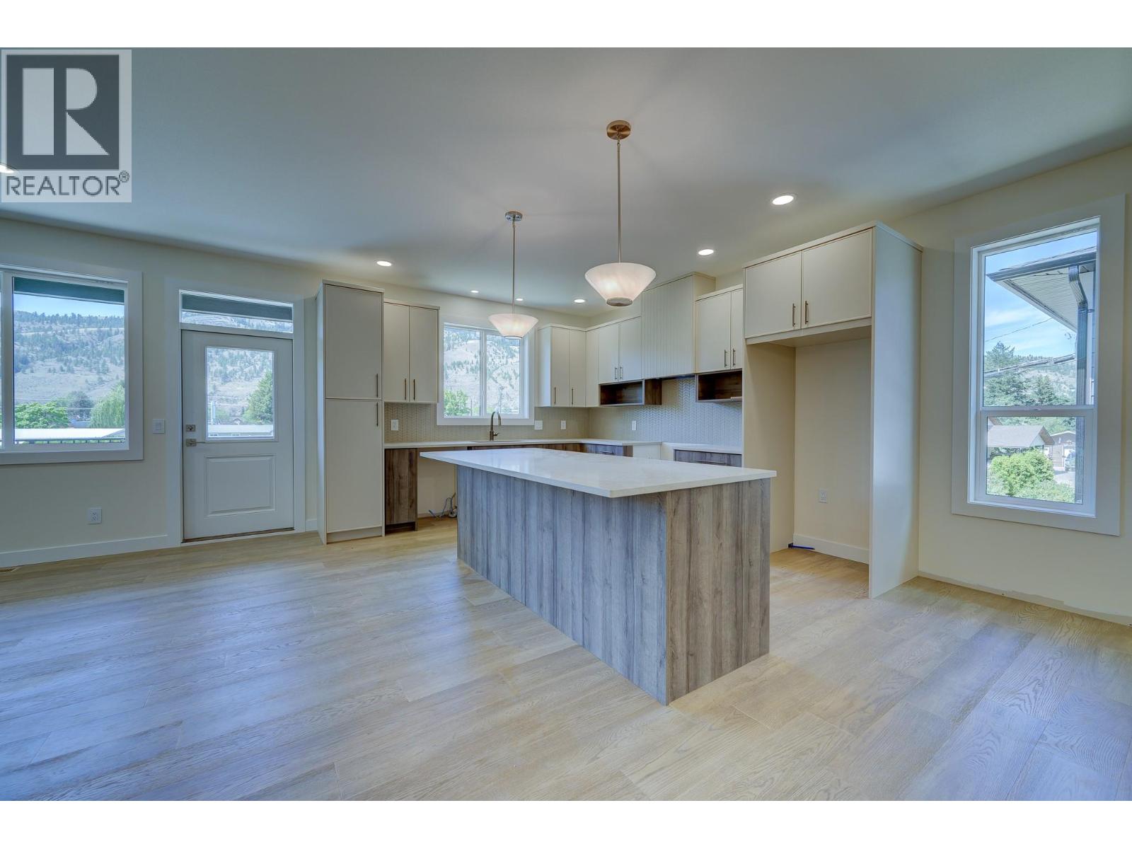 3224 BANK Road, Kamloops