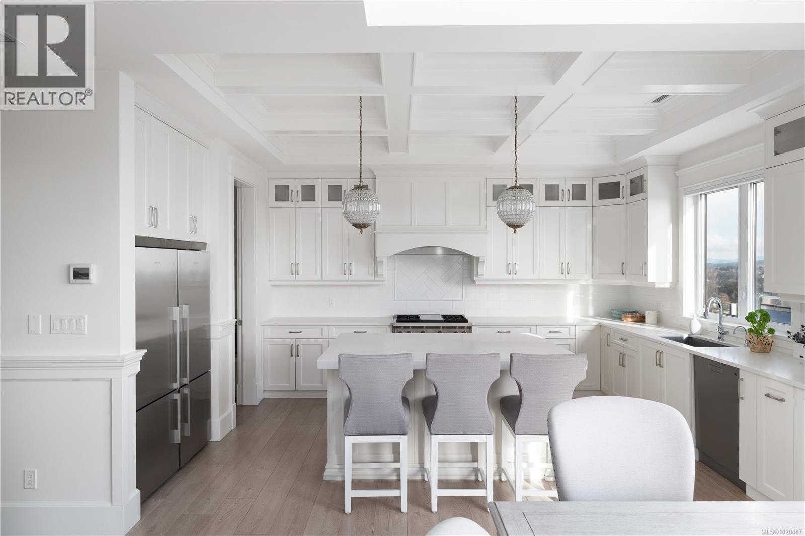  2701 Goldstone Heights, Langford