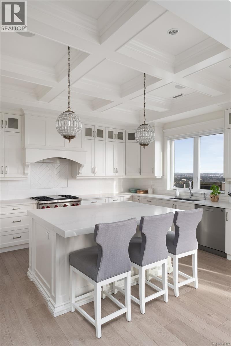  2701 Goldstone Heights, Langford