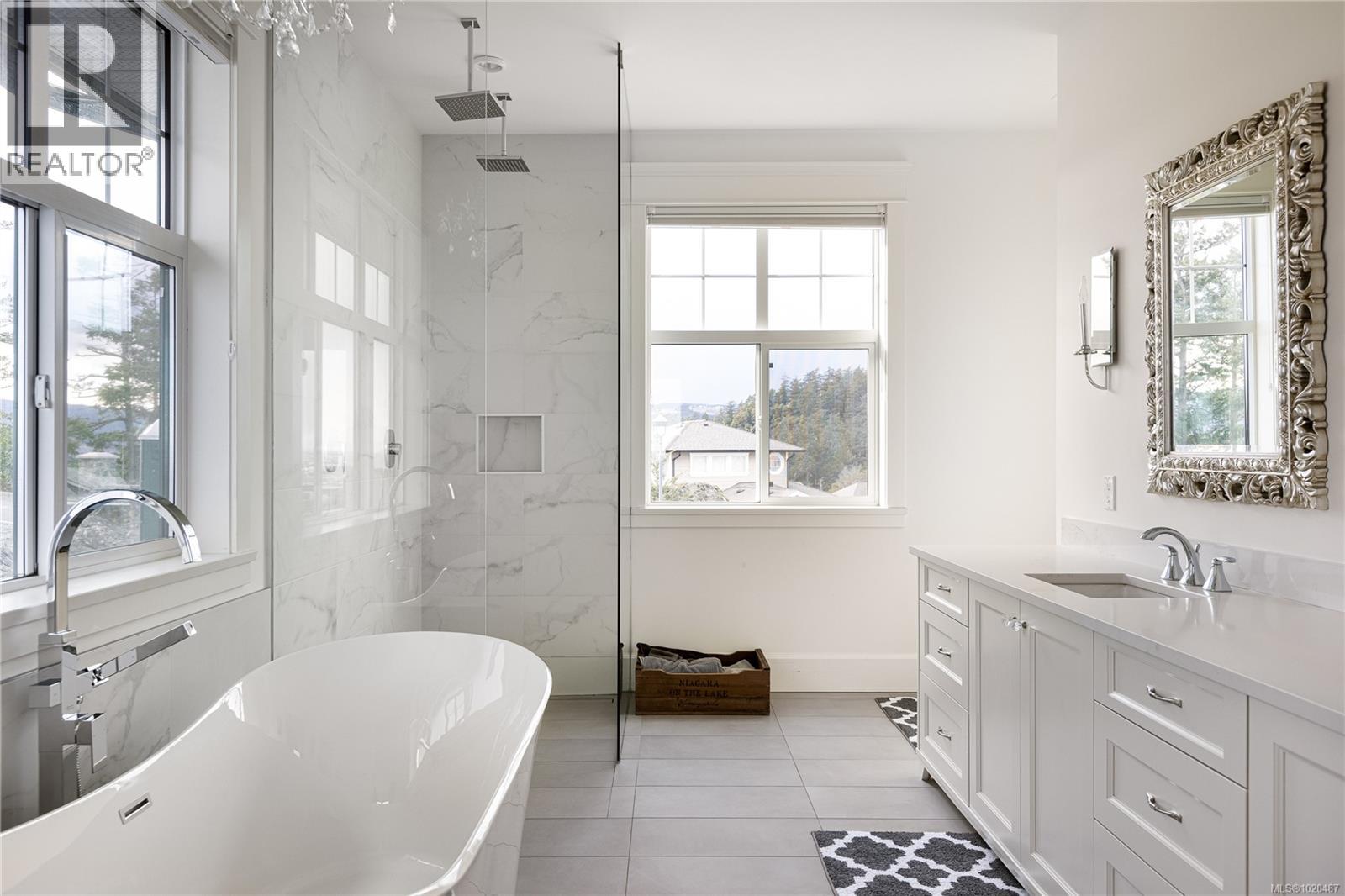  2701 Goldstone Heights, Langford