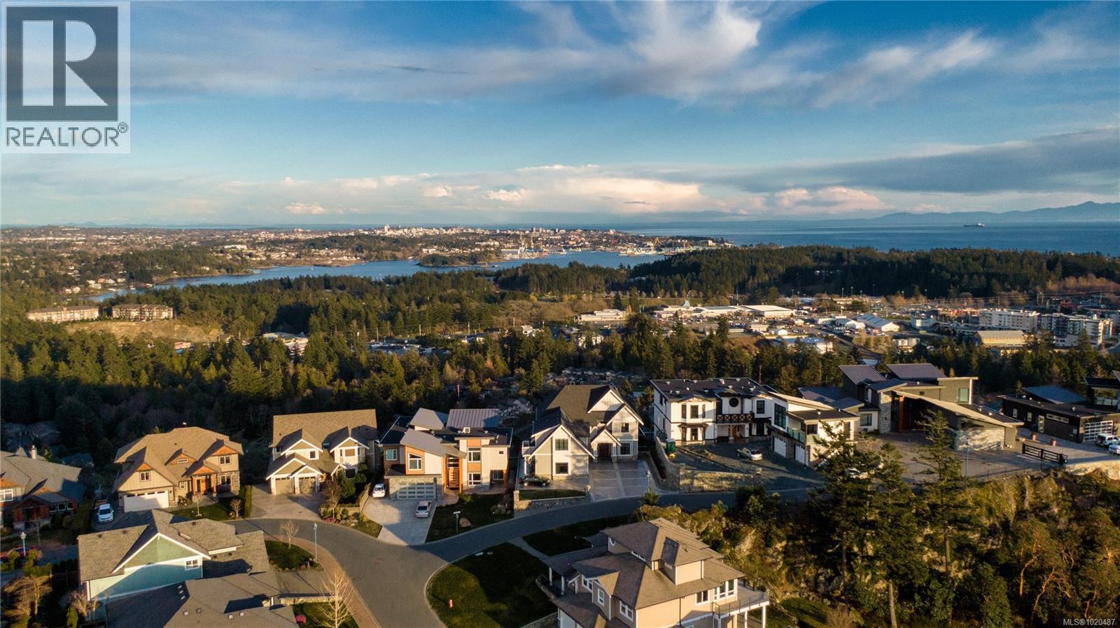  2701 Goldstone Heights, Langford