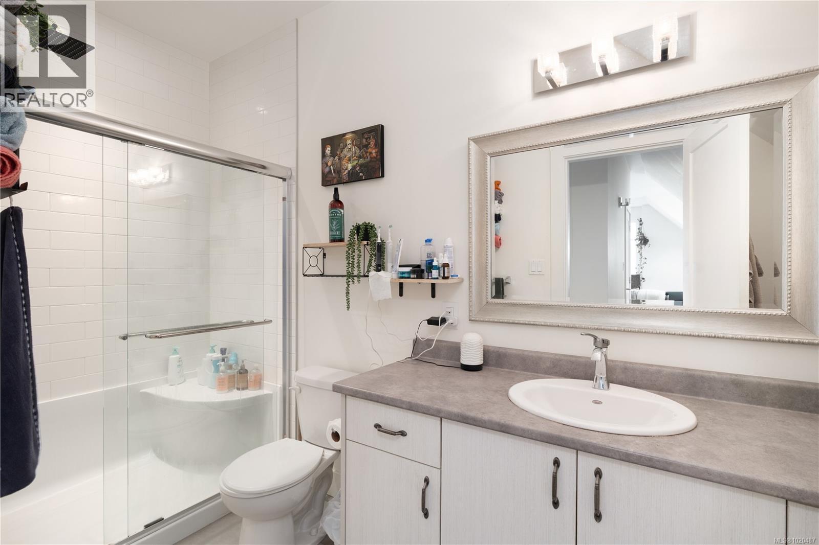  2701 Goldstone Heights, Langford