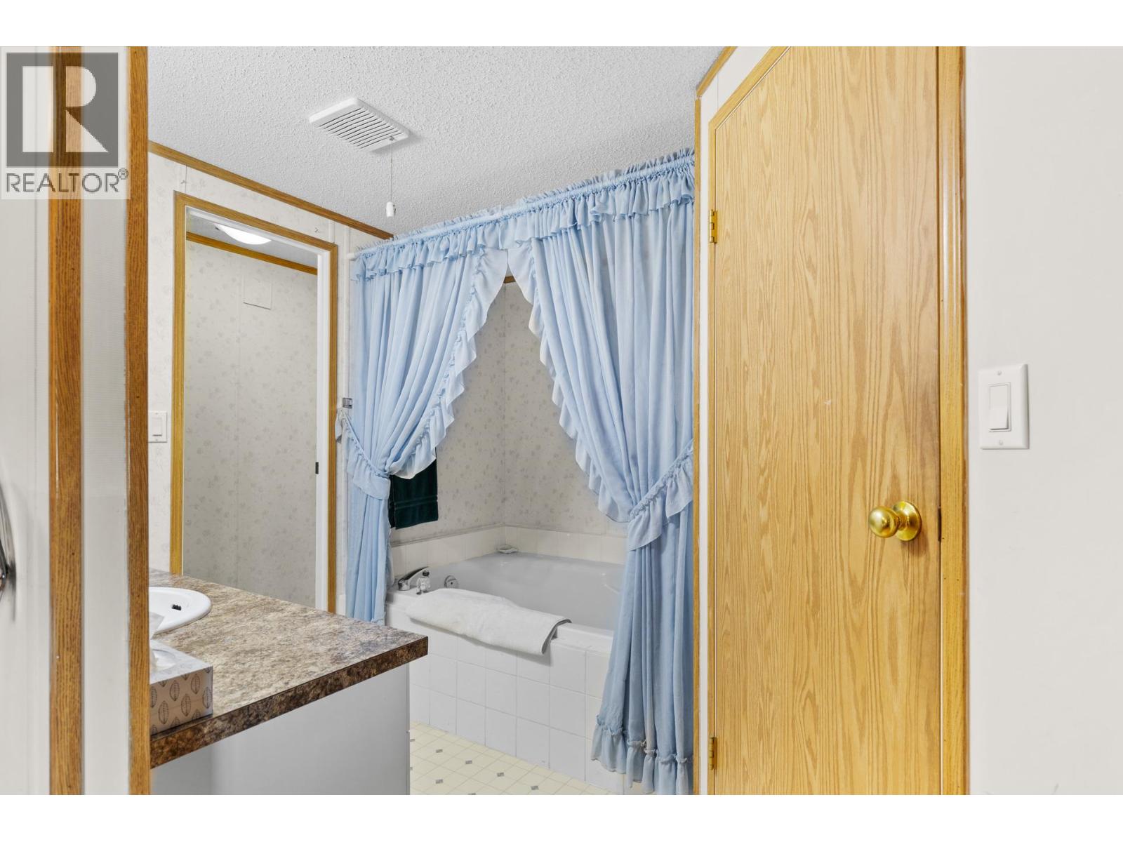 34 1750 Lenz Road, West Kelowna