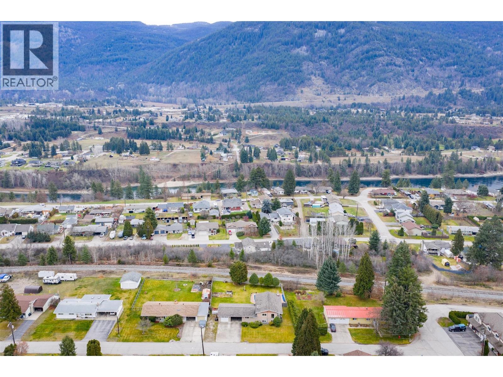 2621 6th Avenue, Castlegar