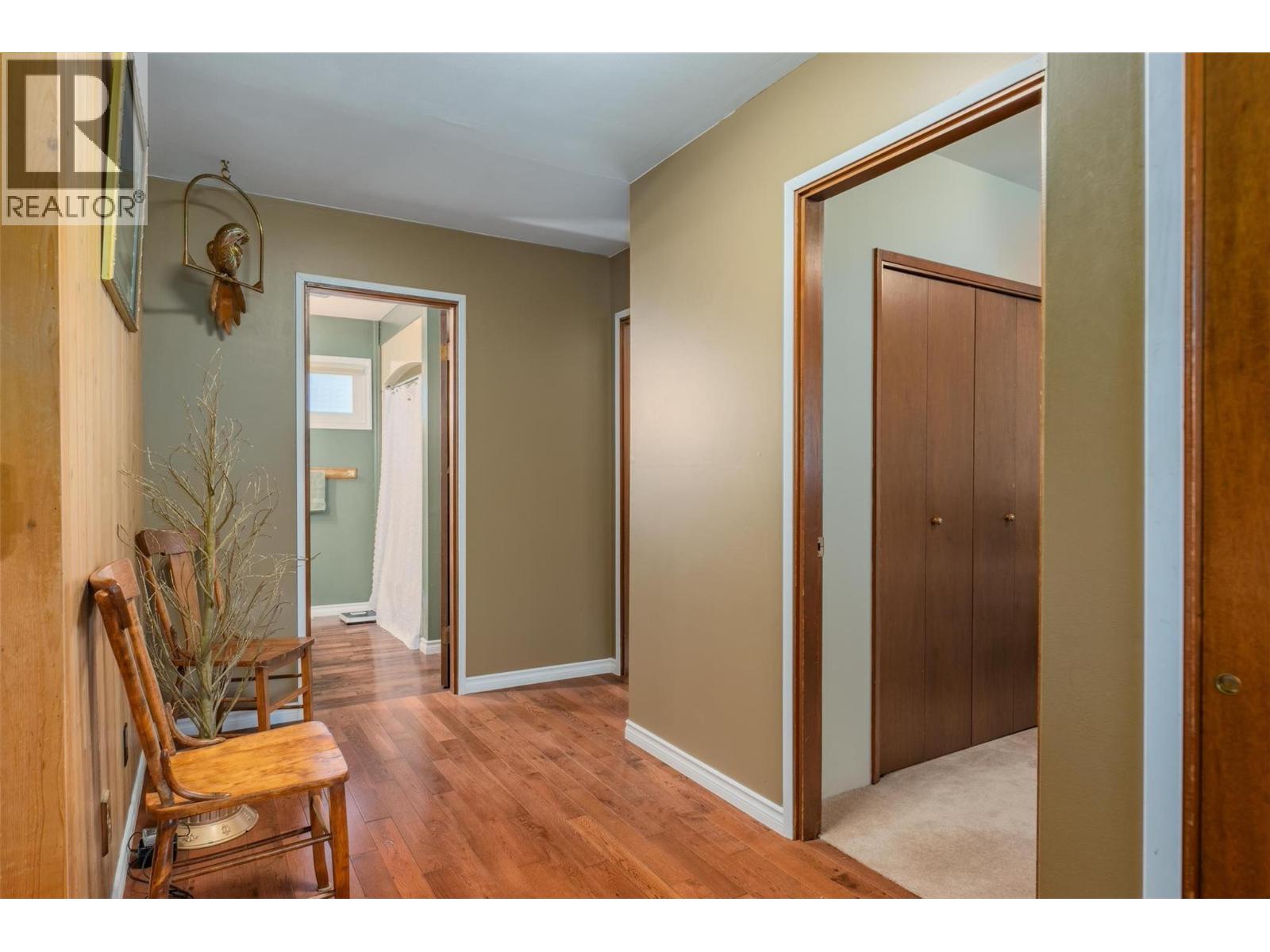 2621 6th Avenue, Castlegar