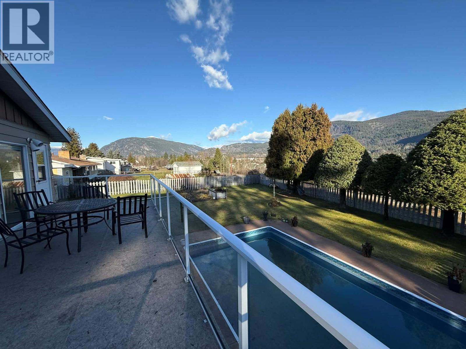 2621 6th Avenue, Castlegar