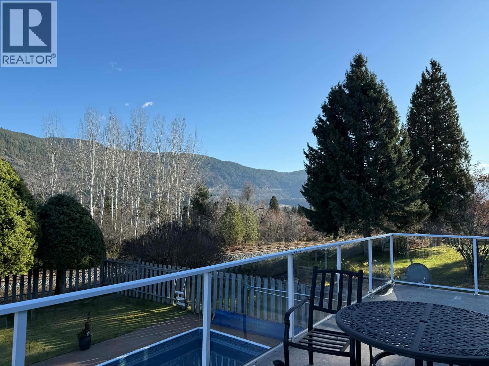 2621 6th Avenue, Castlegar