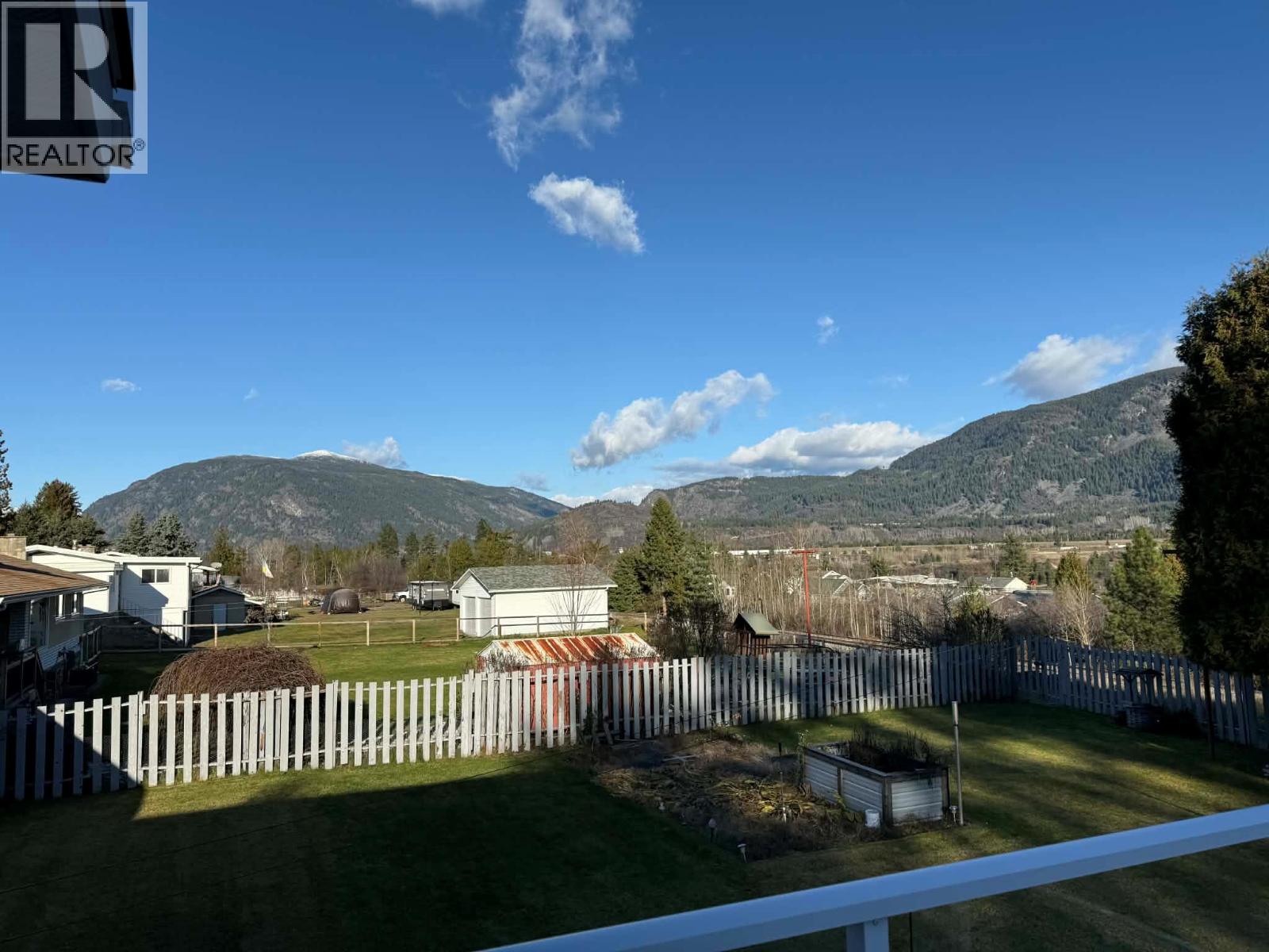 2621 6th Avenue, Castlegar