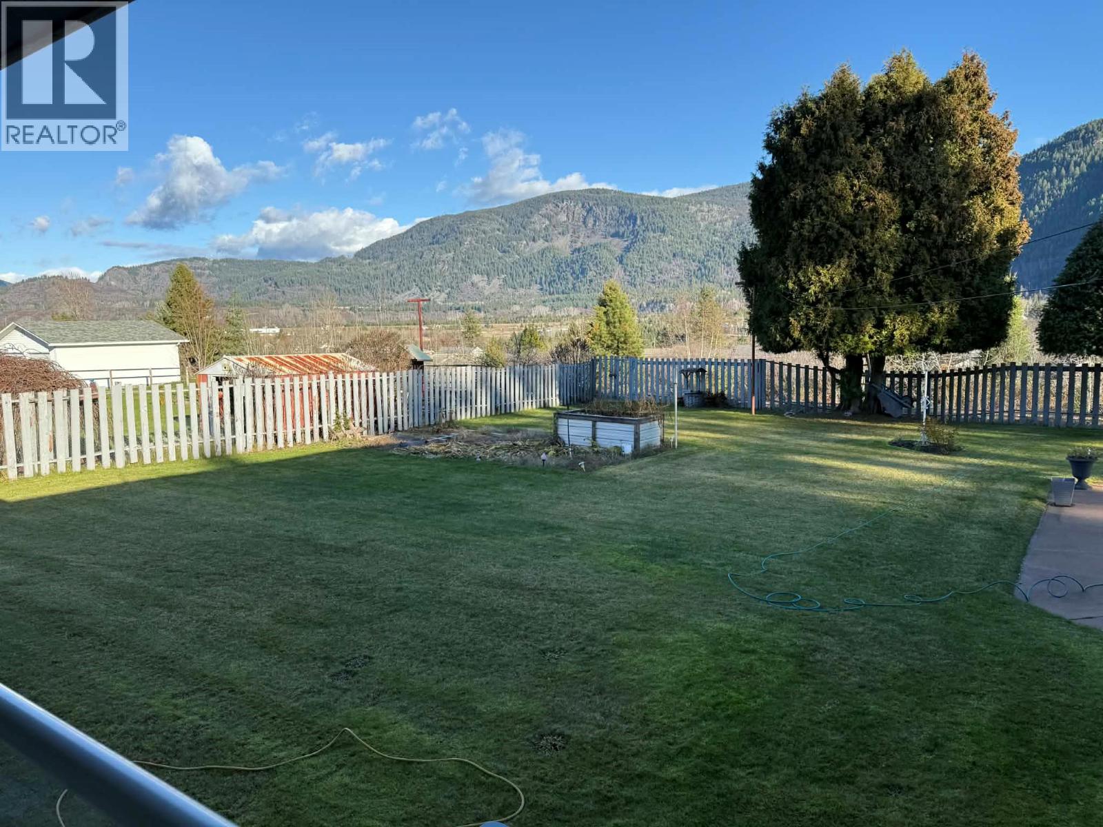 2621 6th Avenue, Castlegar