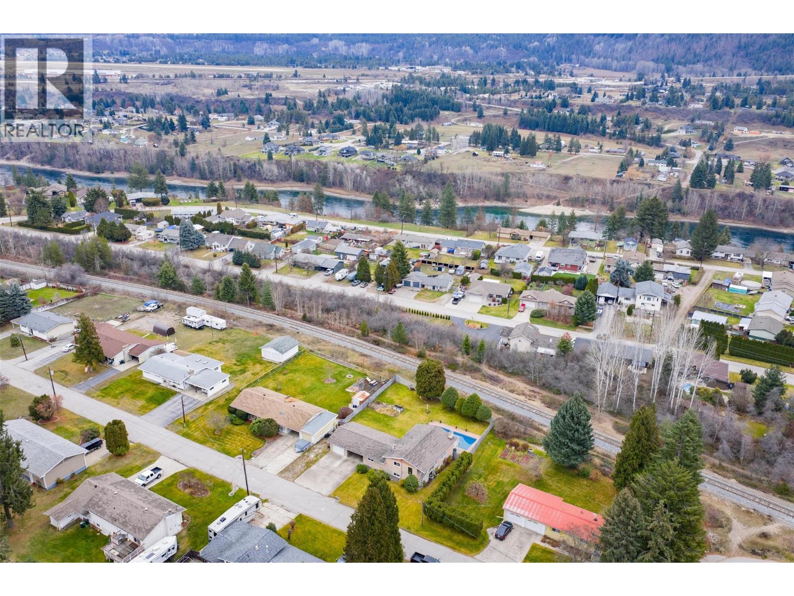 2621 6th Avenue, Castlegar